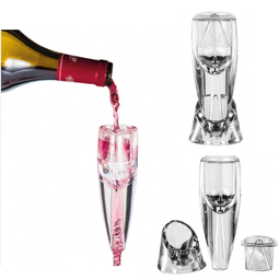 [107.868.Y040472] Decantador/Arejador De Vinho On Table                       